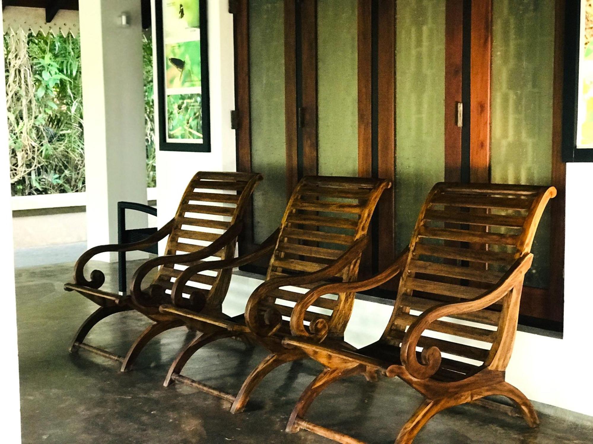 Ceylon Kingsmen Garden Hotel - Katunayake Негомбо Екстериор снимка